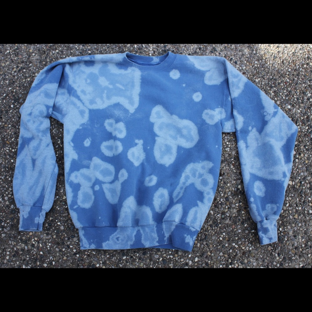 Blue crewneck